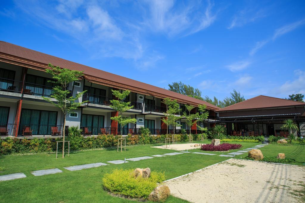 The Breeze Lipe Resort Εξωτερικό φωτογραφία