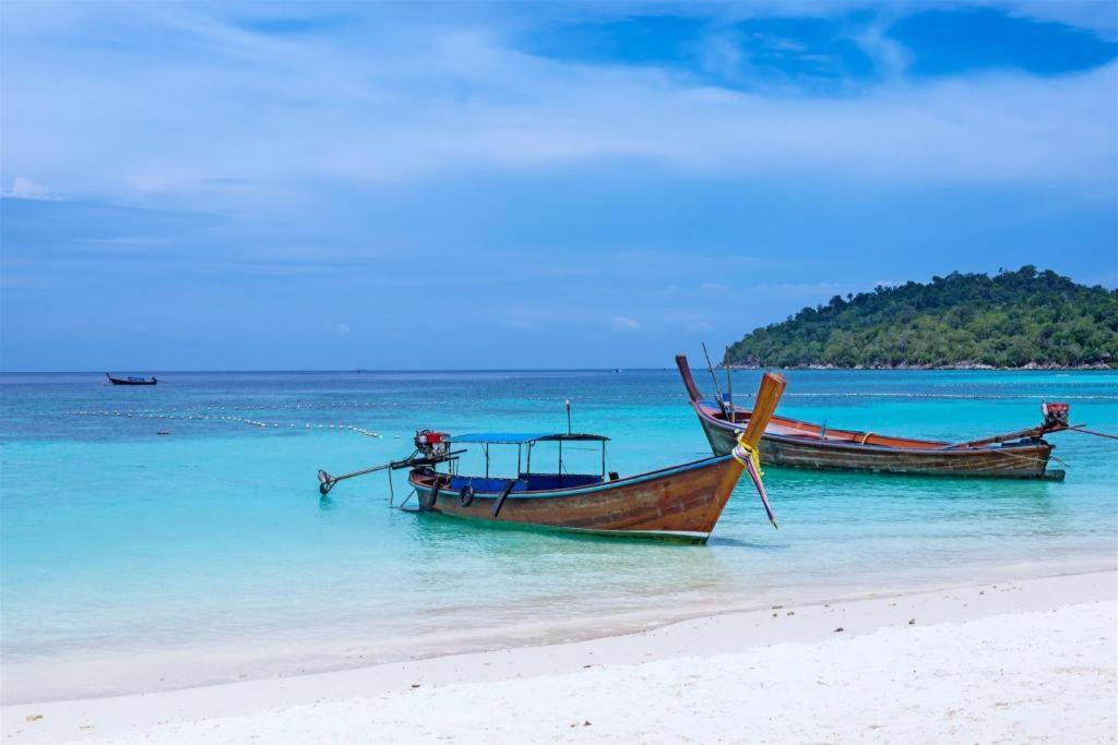 The Breeze Lipe Resort Εξωτερικό φωτογραφία