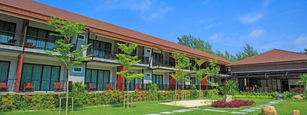 The Breeze Lipe Resort Εξωτερικό φωτογραφία