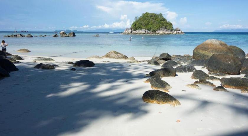The Breeze Lipe Resort Εξωτερικό φωτογραφία